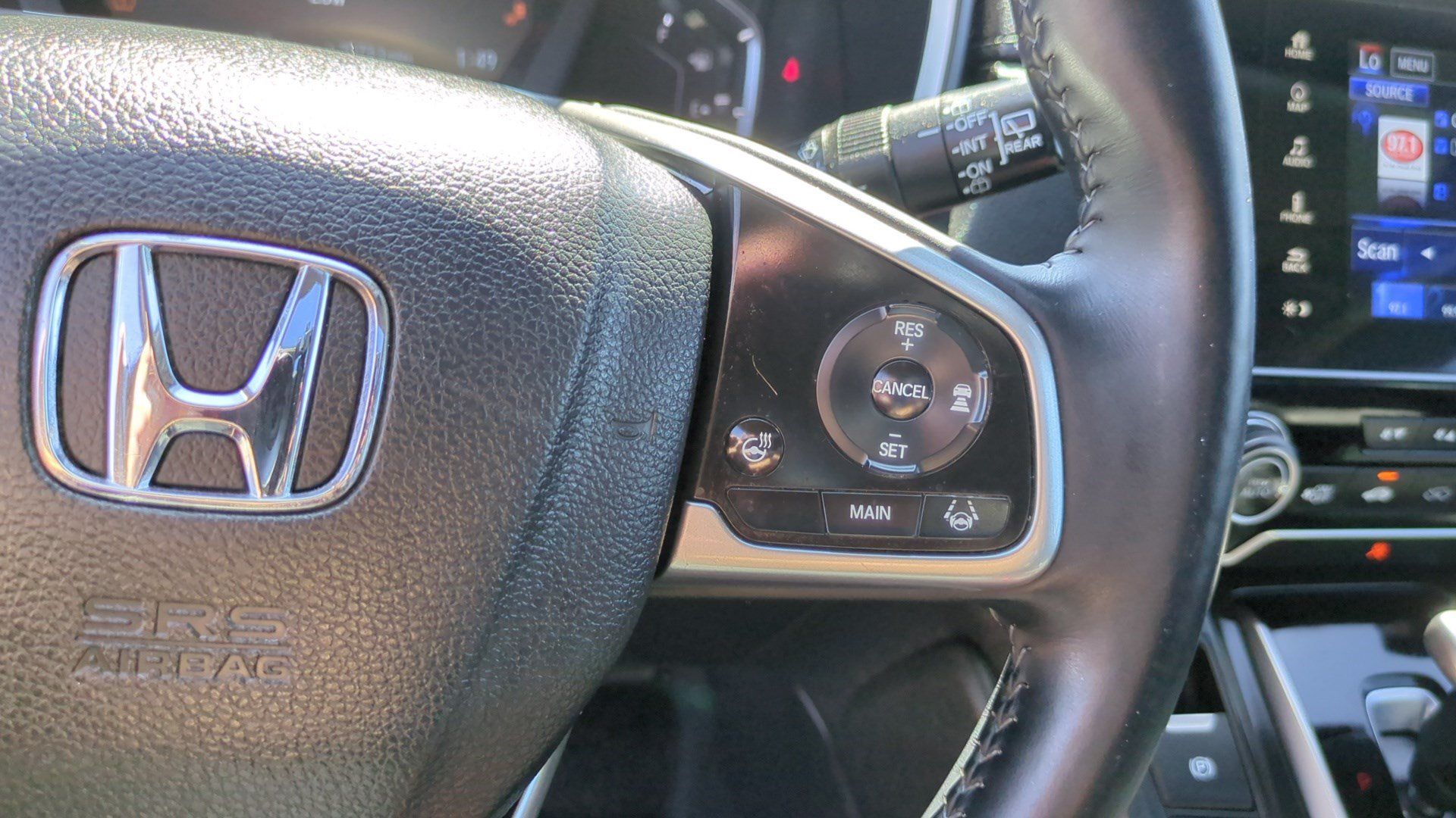 Used 2017 Honda CR-V Touring image 18