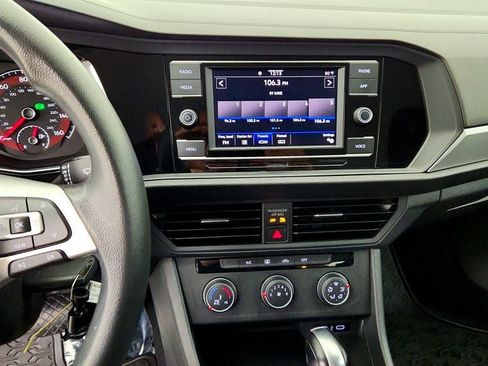 Used 2020 Volkswagen Jetta S w/ Driver Assistance Package FWD image 17