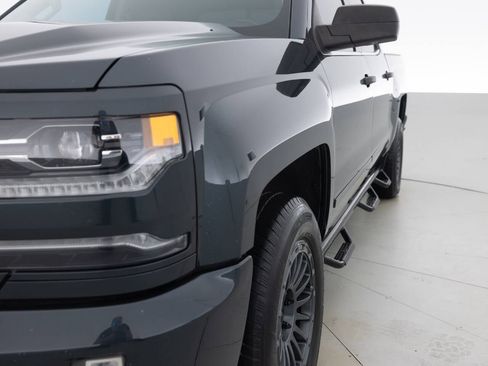 Used 2017 Chevrolet Silverado 1500 LTZ Z71 w/ LTZ Plus Package image 12