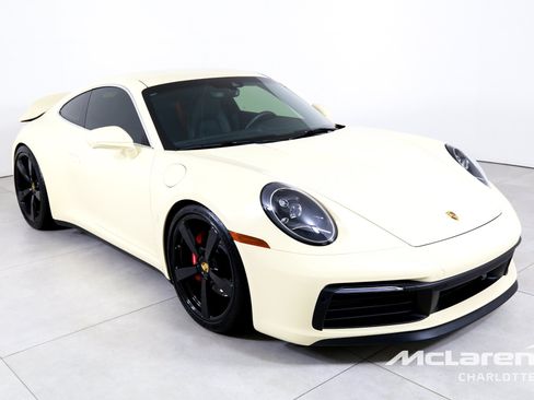Used 2021 Porsche 911 Carrera S RWD image 3