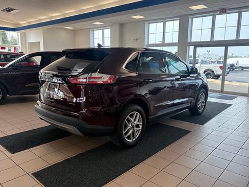 Used 2023 Ford Edge SEL AWD/4WD image 5