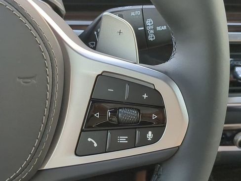 New 2026 BMW X7 xDrive40i w/ Executive Package image 27