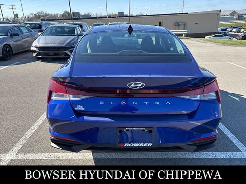 Certified 2023 Hyundai Elantra SEL image 4