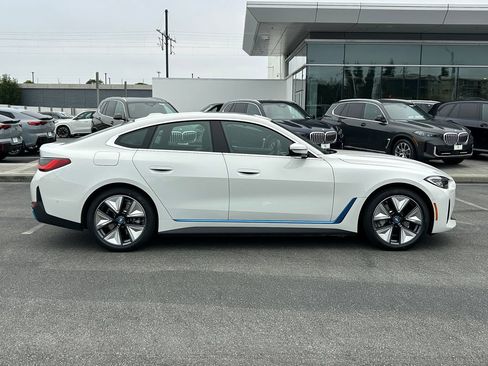Used 2023 BMW i4 eDrive35 w/ Premium Package RWD image 6