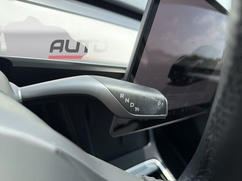 Used 2023 Tesla Model Y 2WD image 15