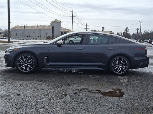 Certified 2022 Kia Stinger GT-Line image 4