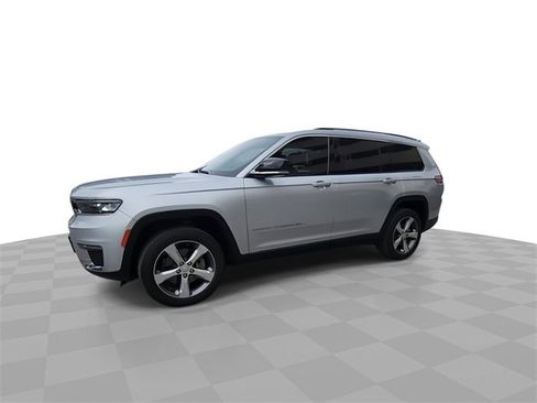Used 2021 Jeep Grand Cherokee L Limited image 4