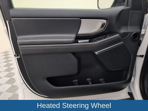 Used 2025 Ford Expedition Active RWD image 35