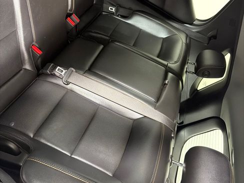 Used 2018 Chevrolet Equinox Premier FWD image 18