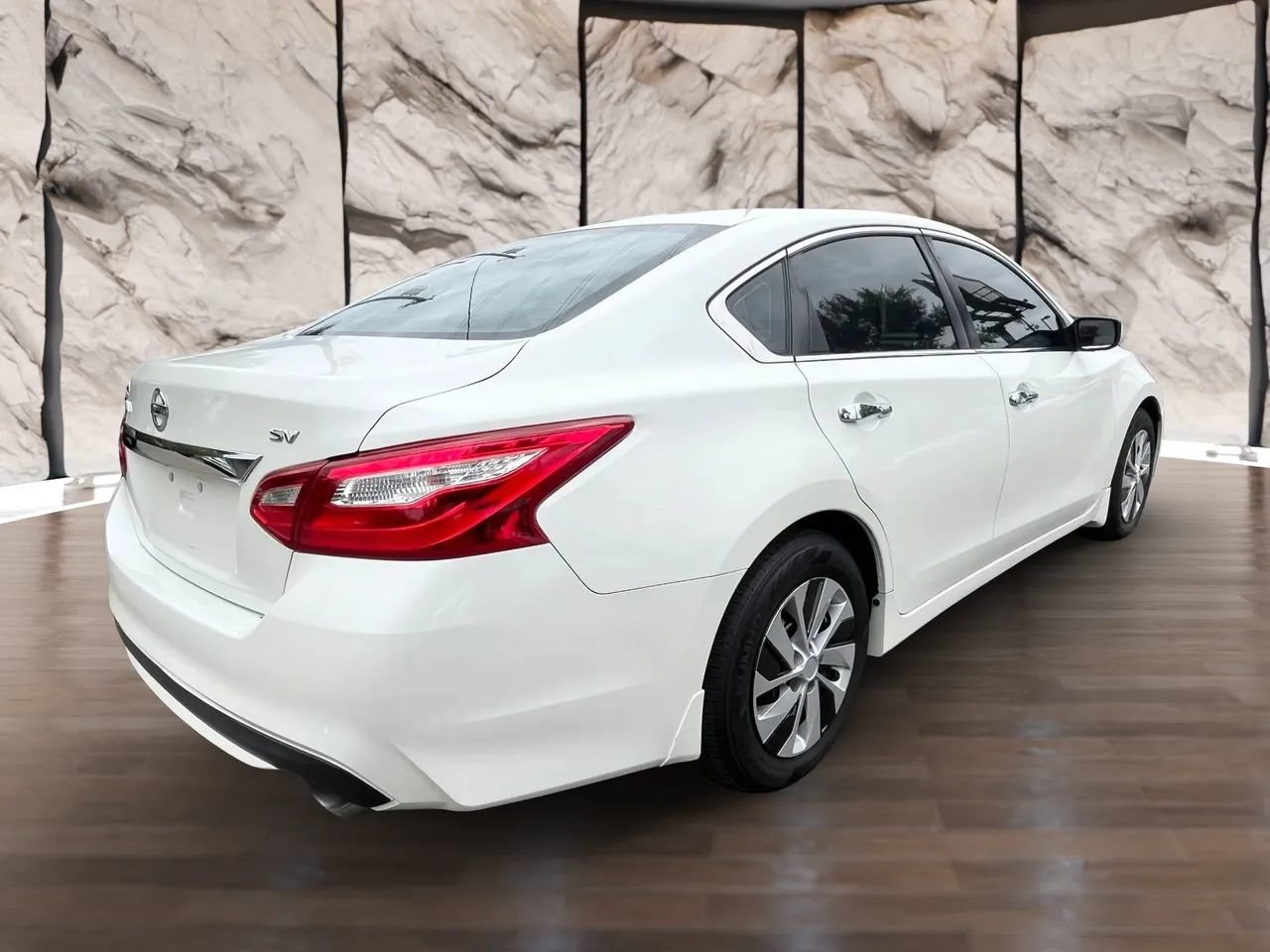 Used 2017 Nissan Altima 2.5 SV FWD image 7