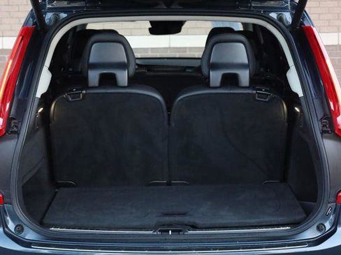 Used 2022 Volvo XC90 T6 Momentum w/ Advanced Package AWD/4WD image 12