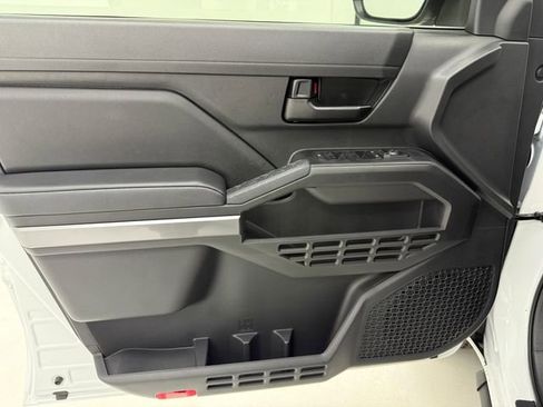 New 2026 Toyota Tacoma SR5 AWD/4WD image 30