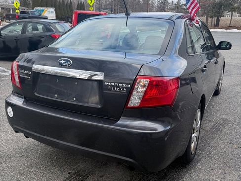 Used 2011 Subaru Impreza 2.5i image 6