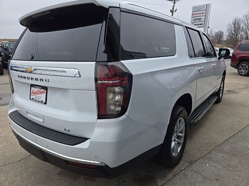 Used 2024 Chevrolet Suburban LT image 11
