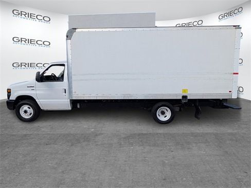 Used 2015 Ford E-350 and Econoline 350 Super Duty image 4