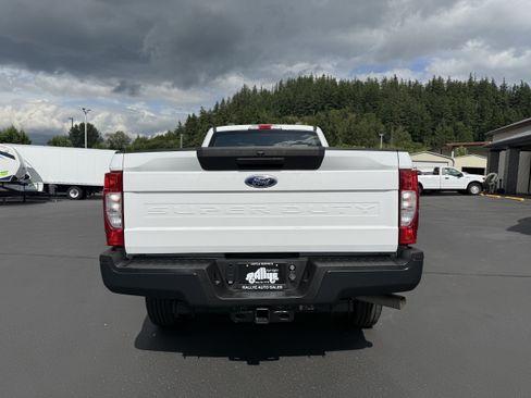 Used 2022 Ford F250 XL w/ Power Equipment Group AWD/4WD image 6