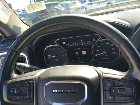 Used 2019 GMC Sierra 1500 Denali w/ Driver Alert Package II AWD/4WD image 12
