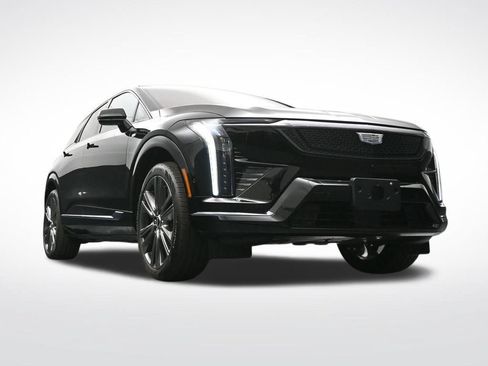 Used 2026 Cadillac Optiq Sport 2 AWD/4WD image 31
