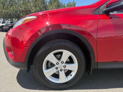 Used 2014 Toyota RAV4 XLE AWD/4WD image 10