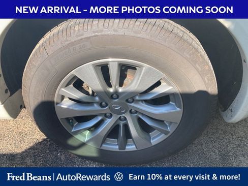 Used 2017 INFINITI QX80 4WD w/ Driver Assistance Package image 7
