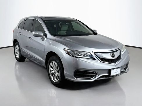Used 2018 Acura RDX w/ Technology Package FWD image 3