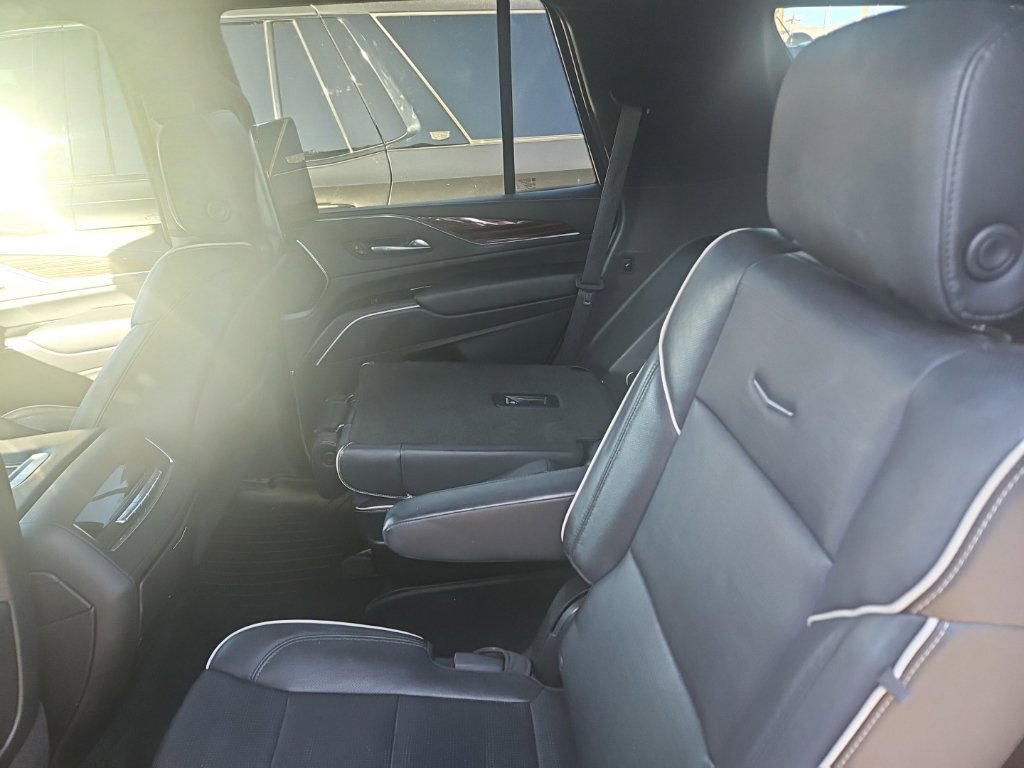 Used 2021 Cadillac Escalade Premium Luxury w/ Driver Assist Tech Package AWD/4WD image 3