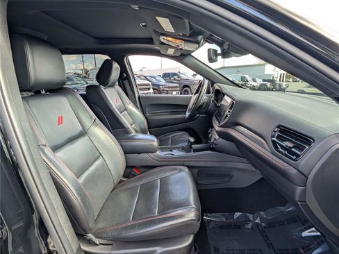 Used 2023 Dodge Durango GT image 10