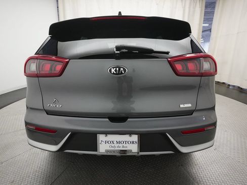 Used 2017 Kia Niro LX FWD image 25