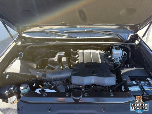 Used 2018 Toyota 4Runner SR5 Premium image 27