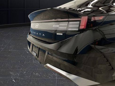 Used 2025 Hyundai Sonata Limited image 33