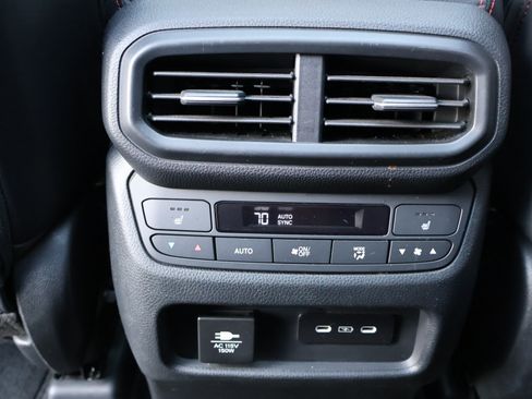 Used 2025 Honda Pilot Black Edition image 22