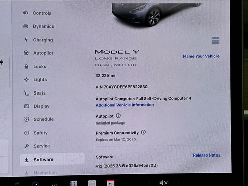 Used 2023 Tesla Model Y Long Range image 18