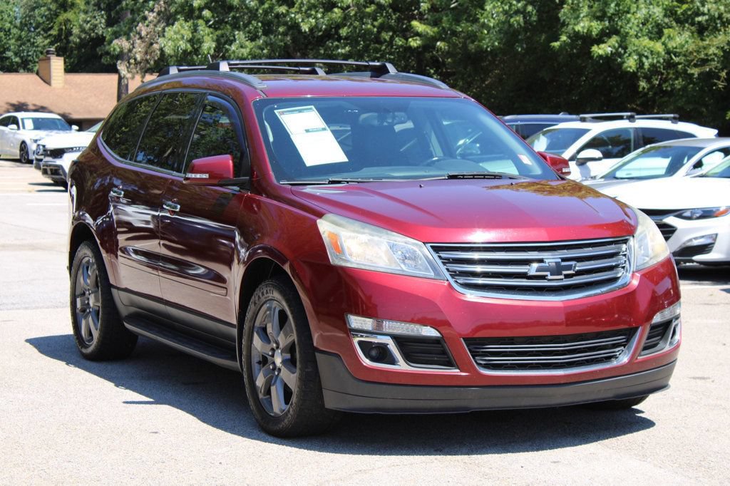 Used 2017 Chevrolet Traverse LT AWD/4WD image 1