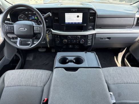 Used 2026 Ford F250 XLT AWD/4WD image 2