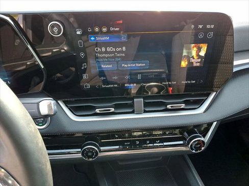 Used 2025 Chevrolet Equinox LT w/ Safety and Technology Package FWD image 14