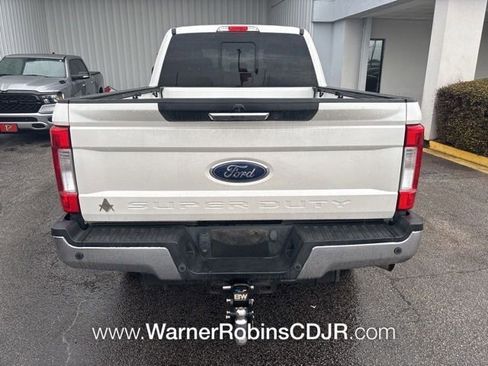 Used 2019 Ford F250 Lariat w/ Lariat Value Package AWD/4WD image 6