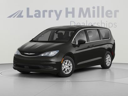 Used 2022 Chrysler Voyager LX