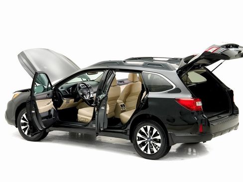 Used 2016 Subaru Outback 2.5i Limited image 29