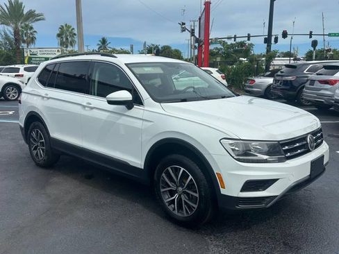 Used 2018 Volkswagen Atlas SE FWD image 1