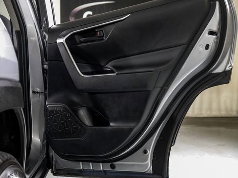 Used 2022 Toyota RAV4 LE image 36