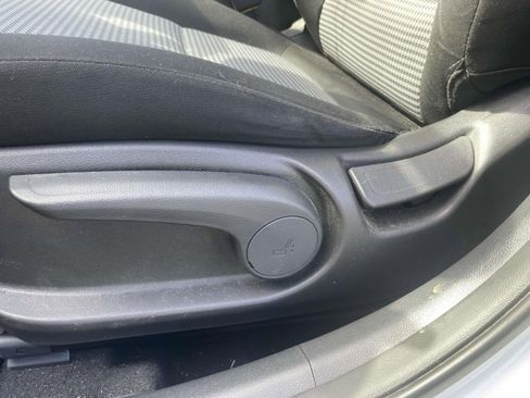 Used 2020 Hyundai Kona SE FWD image 13
