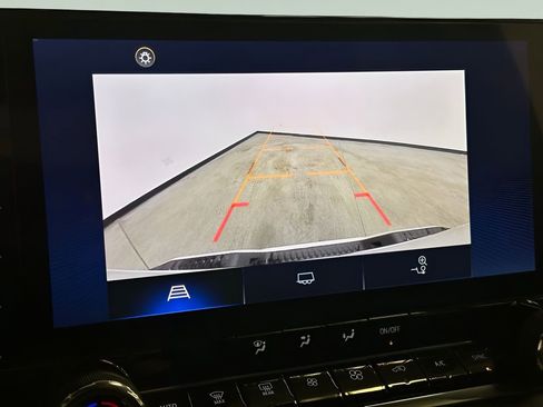 Certified 2023 Chevrolet Colorado LT w/ LT Convenience Package image 29