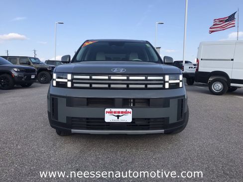 Used 2024 Hyundai Santa Fe SE image 2