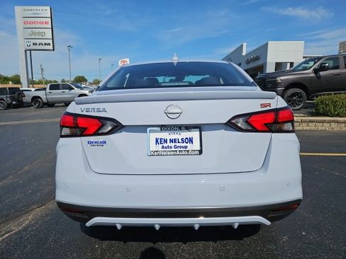New 2025 Nissan Versa SR w/ Trunk Package image 4