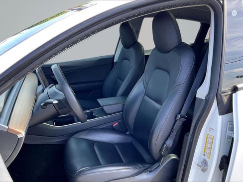 Used 2020 Tesla Model Y Long Range AWD/4WD image 23