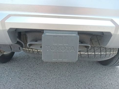 Used 2025 Toyota 4Runner Limited AWD/4WD image 30