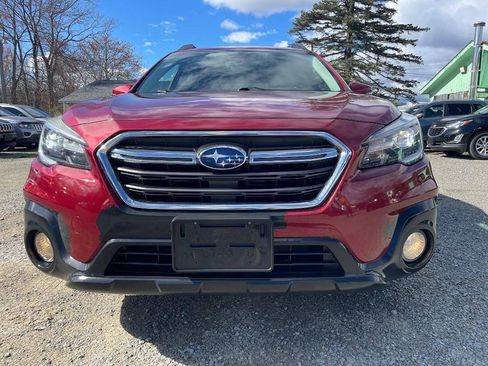 Used 2019 Subaru Outback 3.6R Limited AWD/4WD image 3