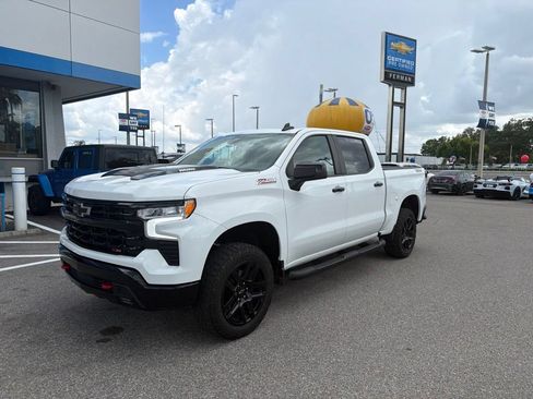 Used 2024 Chevrolet Silverado 1500 LT Trail Boss w/ Convenience Package II AWD/4WD image 14