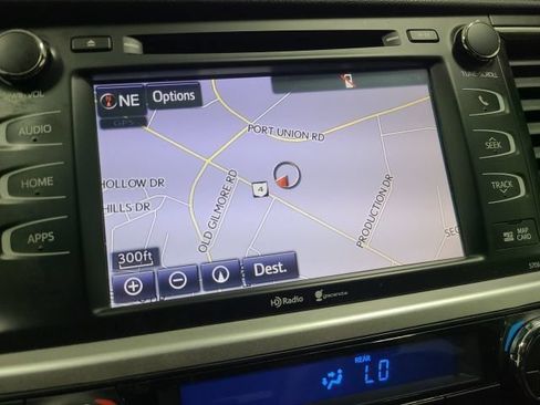 Used 2014 Toyota Highlander XLE AWD/4WD image 35