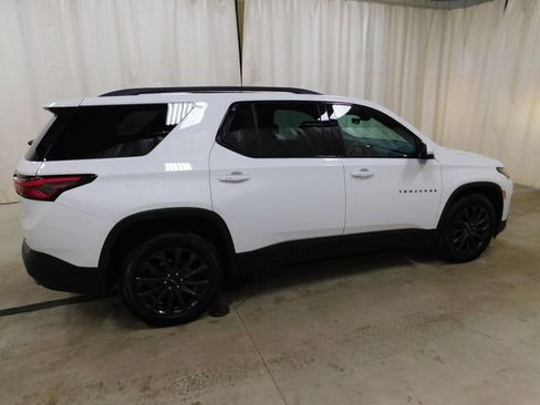 Used 2023 Chevrolet Traverse RS image 15